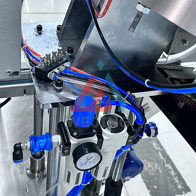 Tampar do pulverizador de aerossol automático para a linha de produção da máquina de enchimento do pulverizador