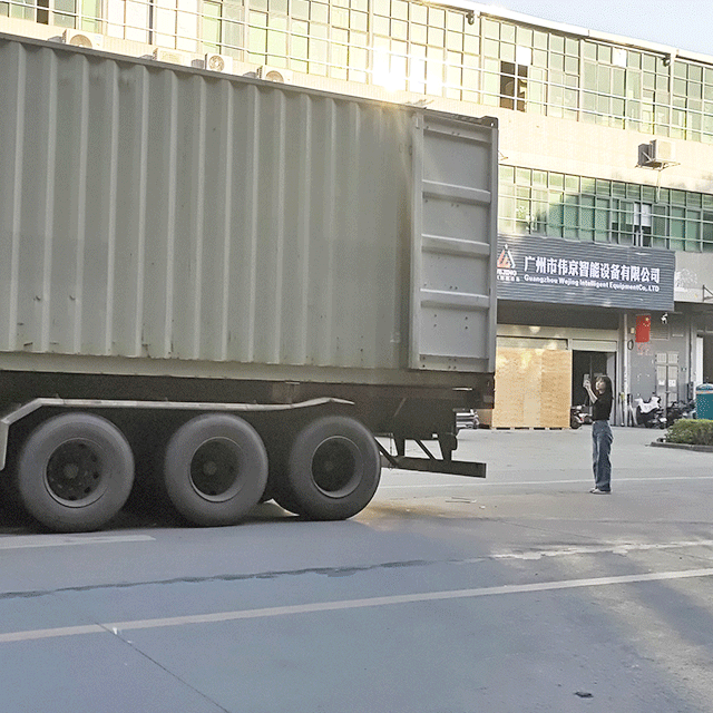 Confirmando detalhes sobre o enchimento da etiquetadora com os clientes por meio de v&iacute;deo