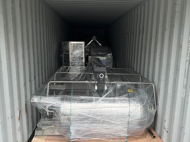 Carregamento e sa&iacute;da de cont&ecirc;ineres de tratamento de &aacute;gua