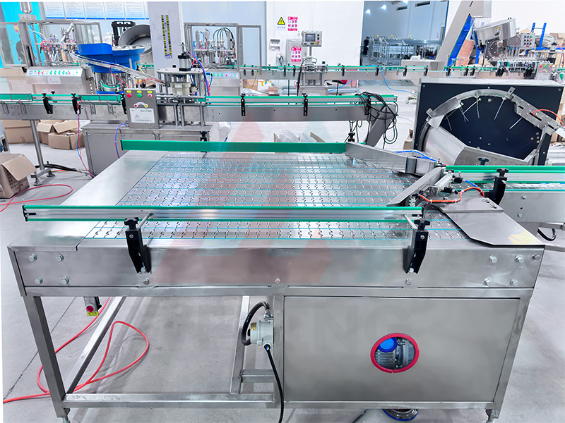 1. Alimentador de latas vazias