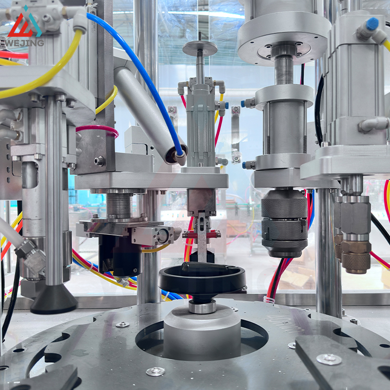 Máquina de enchimento automática de aerossol QGJ50 4 em 1 automática